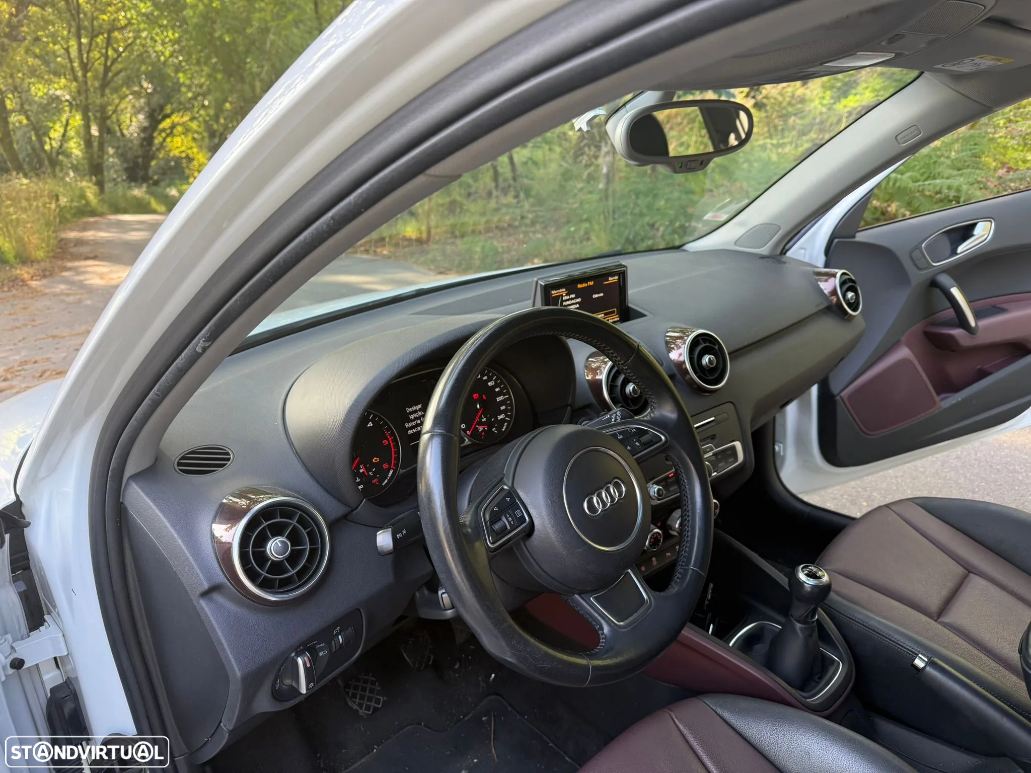 Audi A1 Sportback 1.6 TDI S line edition - 16