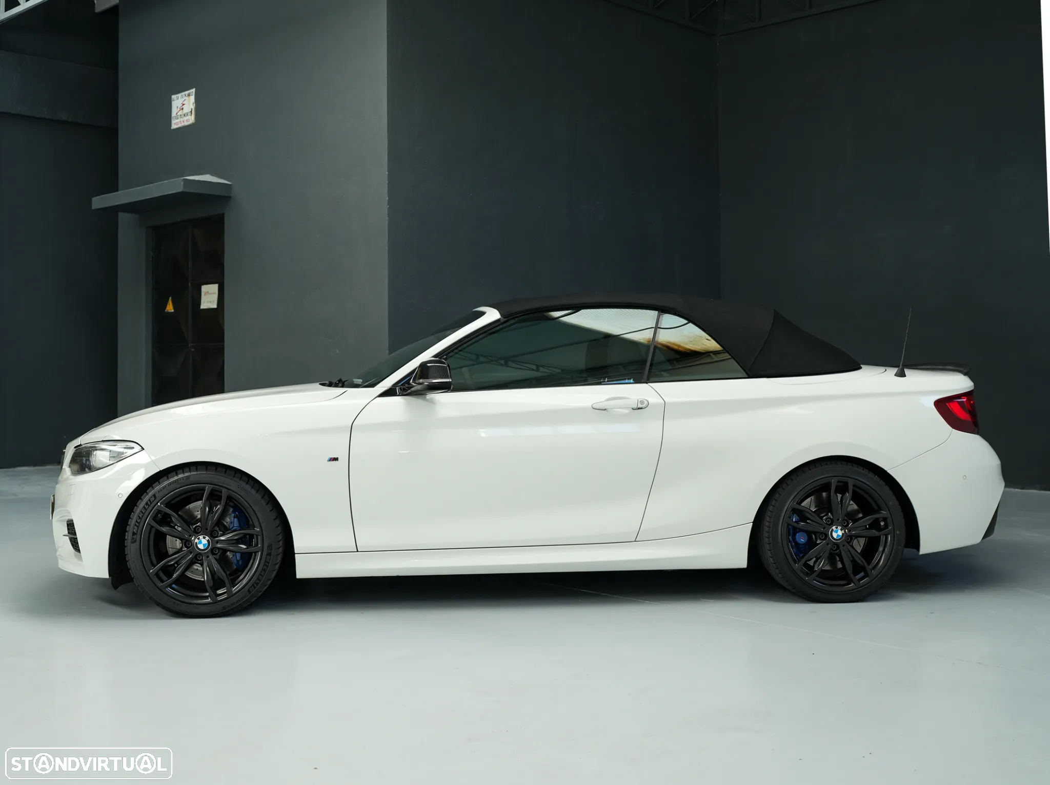 BMW M235i Auto - 10