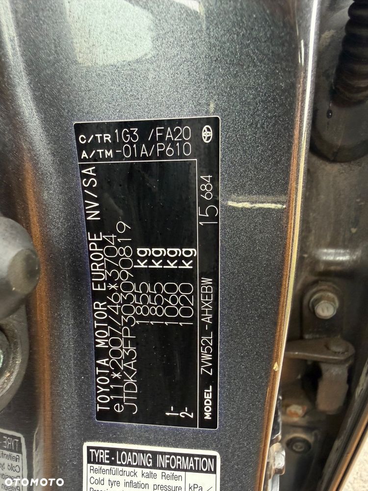 Toyota Prius Hybrid Executive - 21