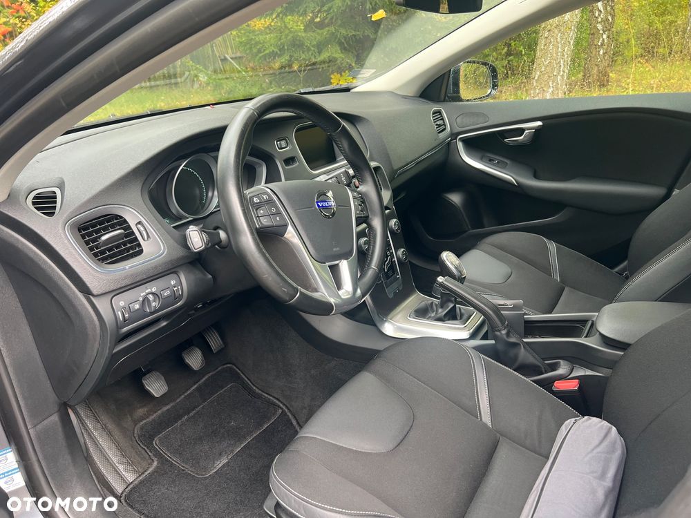 Volvo V40 D2 Kinetic - 22