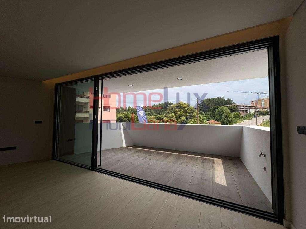 Apartamento T1 no Edifício Bismark em Gondomar - Grande imagem: 2/25