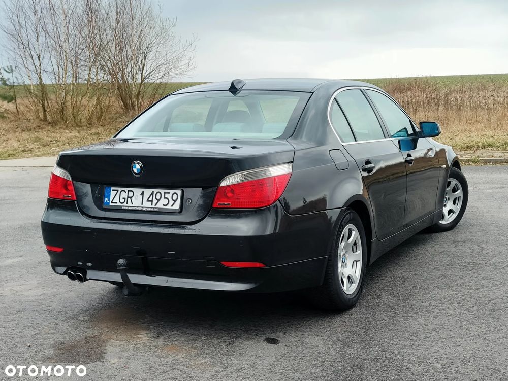 BMW Seria 5 520i - 3