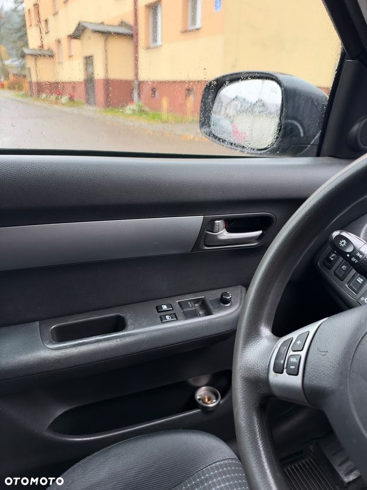 Suzuki Swift - 16
