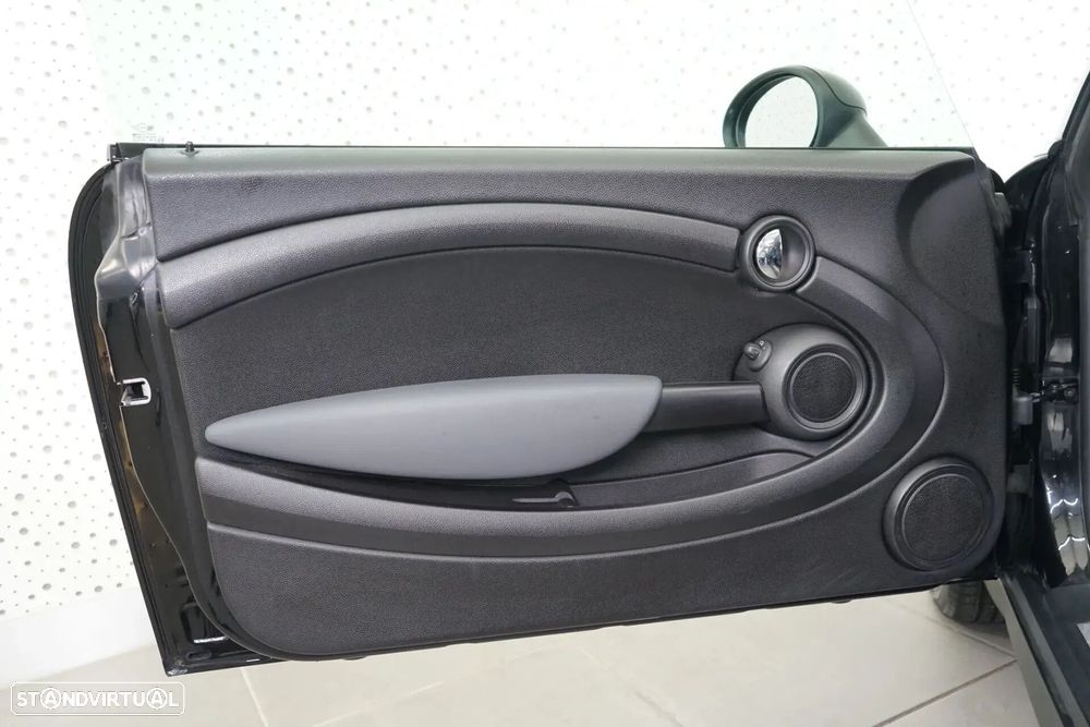 MINI 3 Portas - 11