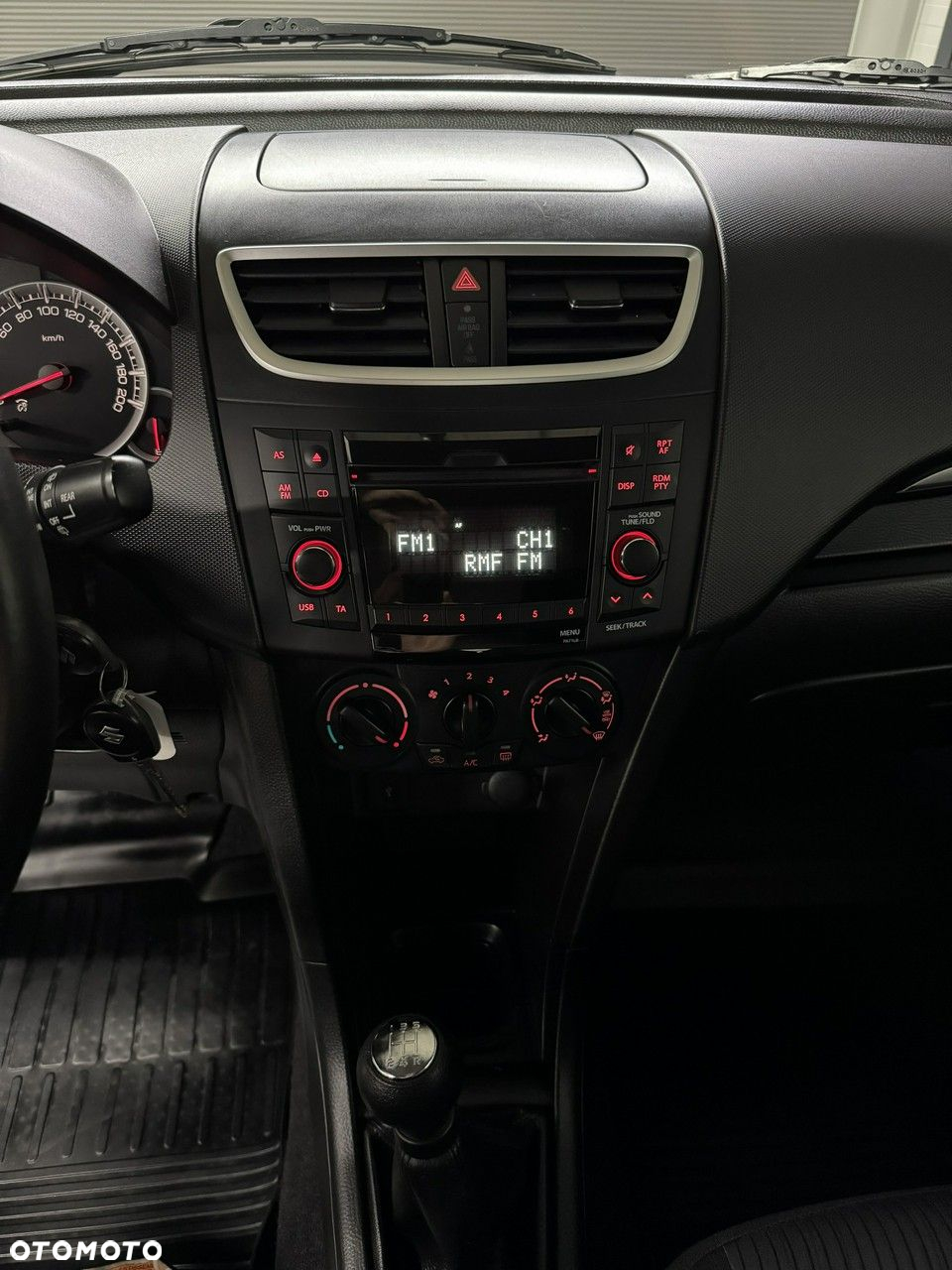 Suzuki Swift - 19