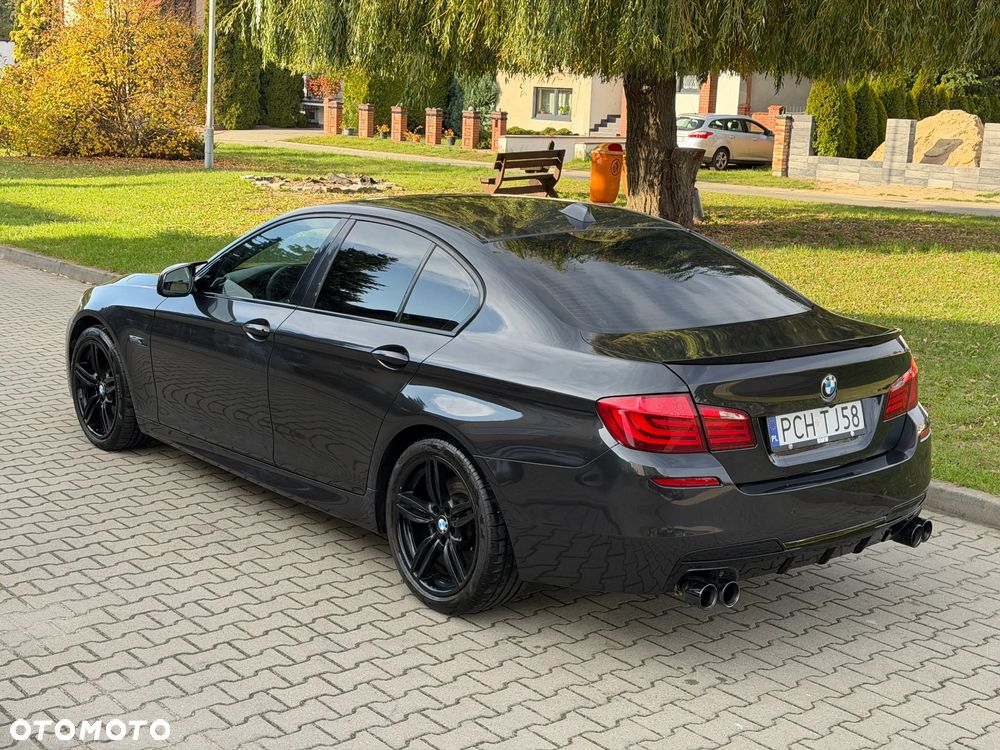 BMW Seria 5 530d xDrive - 7