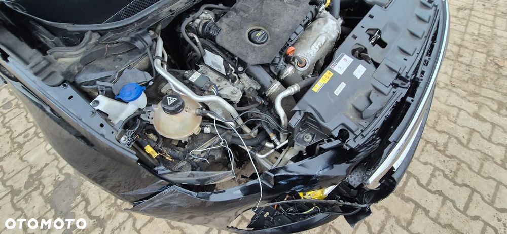 Peugeot 308 1.5 BlueHDi GT Pack S&S EAT8 - 28