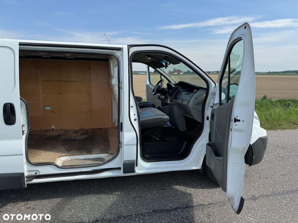 Renault TRAFIC - 23