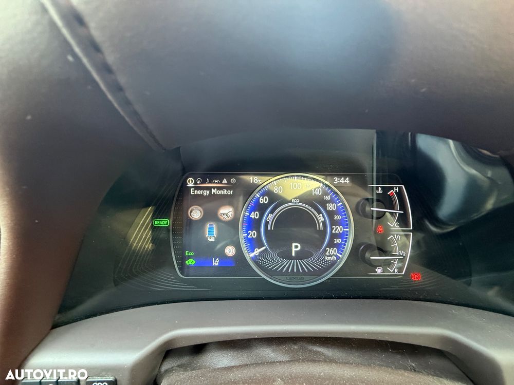 Lexus Seria ES 300h Executive - 8