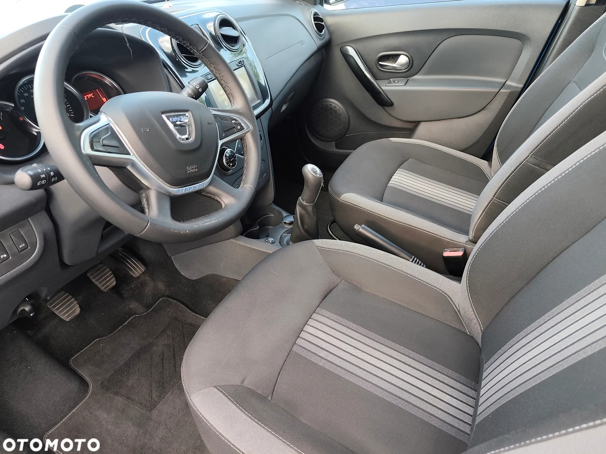 Dacia Sandero Stepway TCe 90 (S&S) Celebration - 11