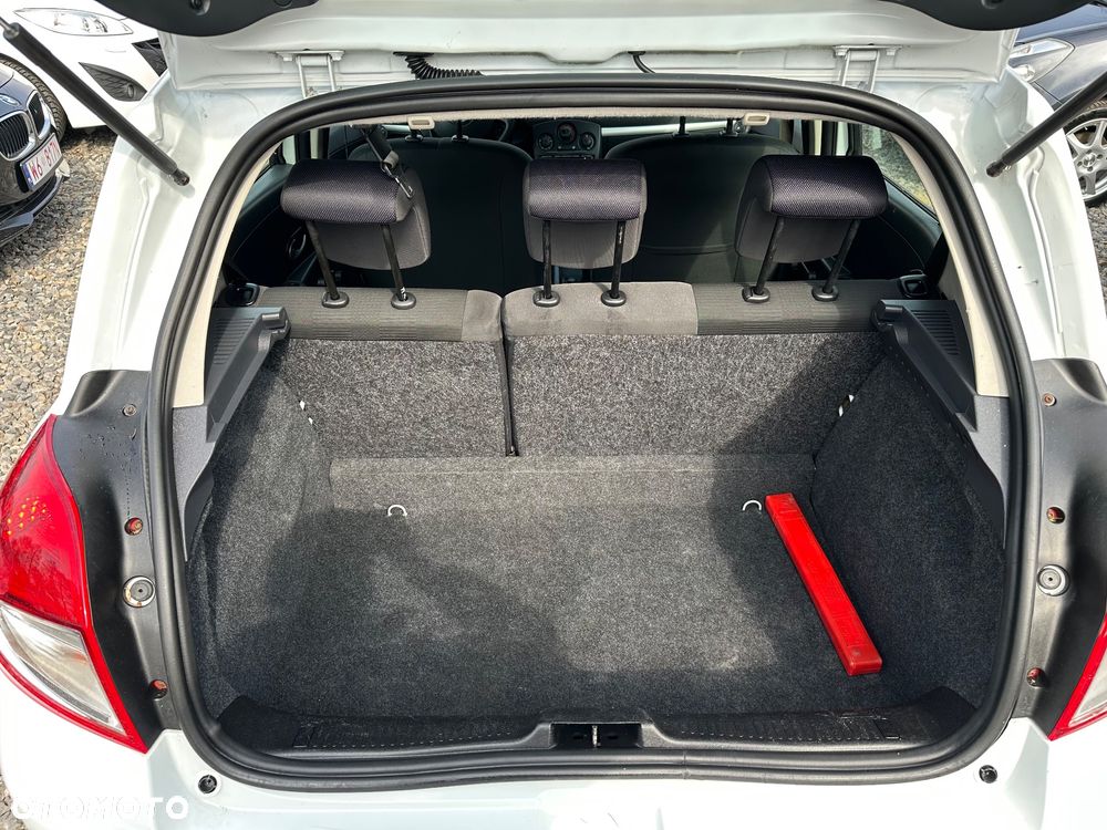 Renault Clio 1.2 16V 75 Dynamique - 17