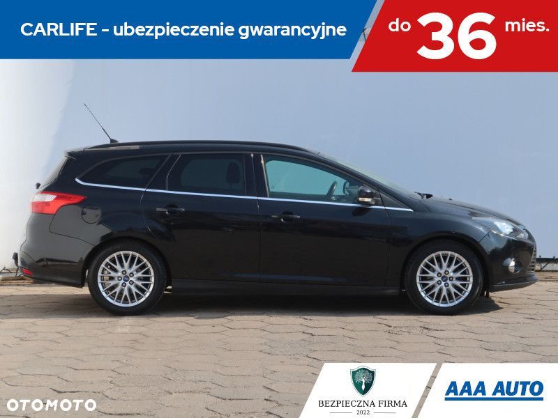 Ford Focus SW - 8