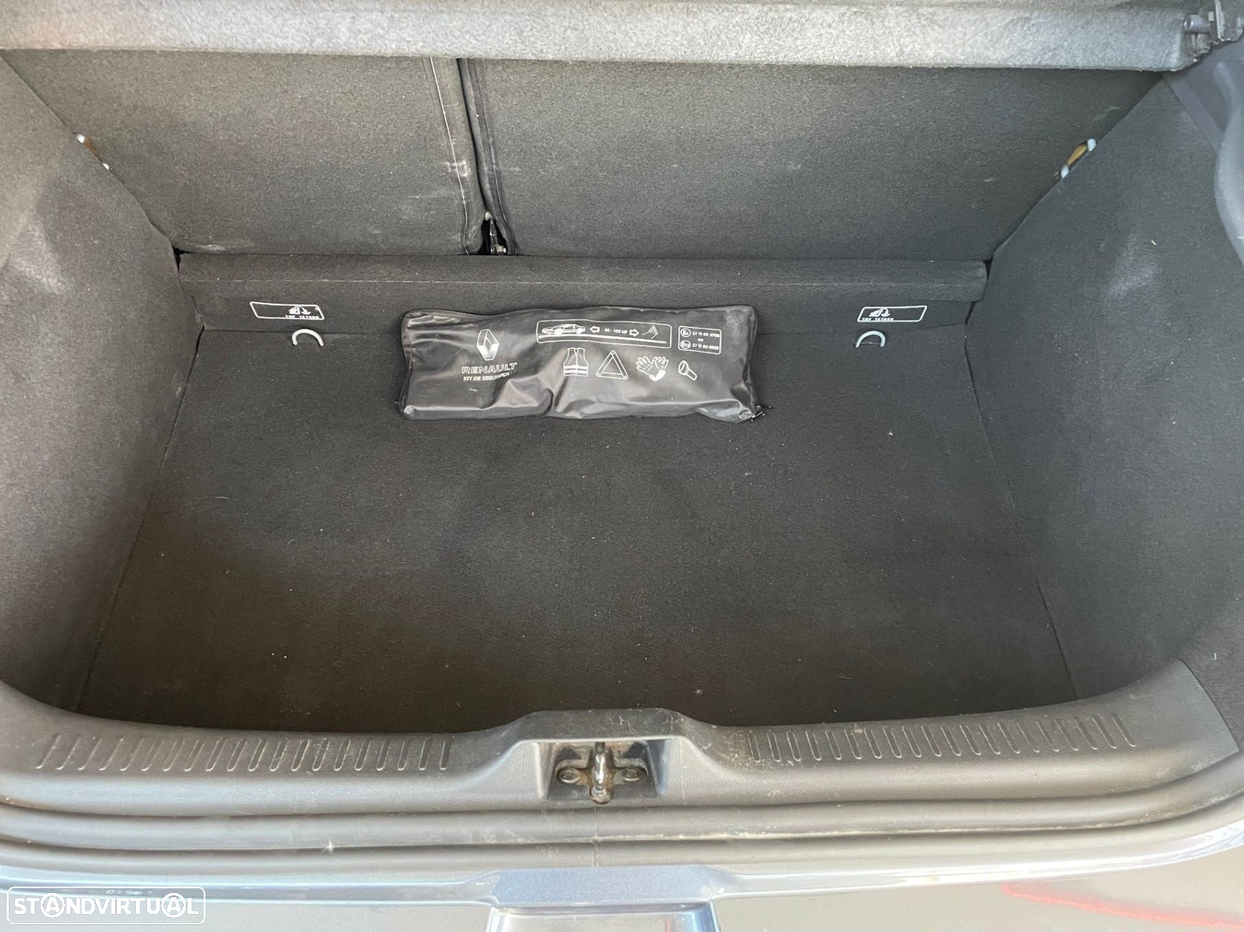 Renault Clio 1.5 dCi Limited EDition - 13