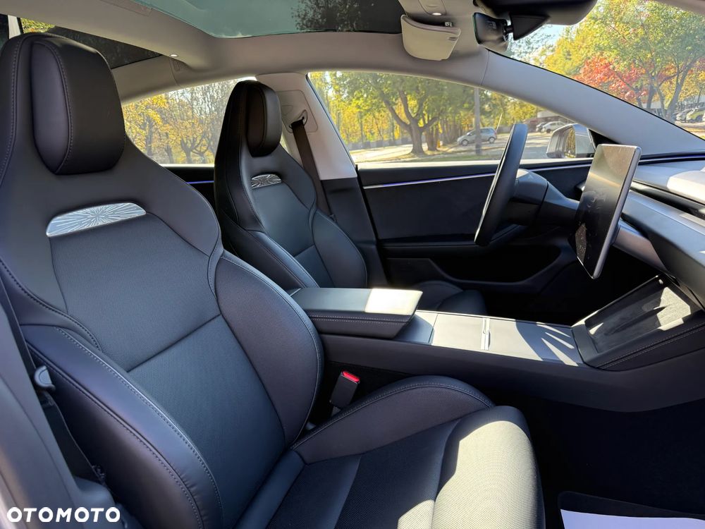 Tesla Model 3 Performance AWD - 24