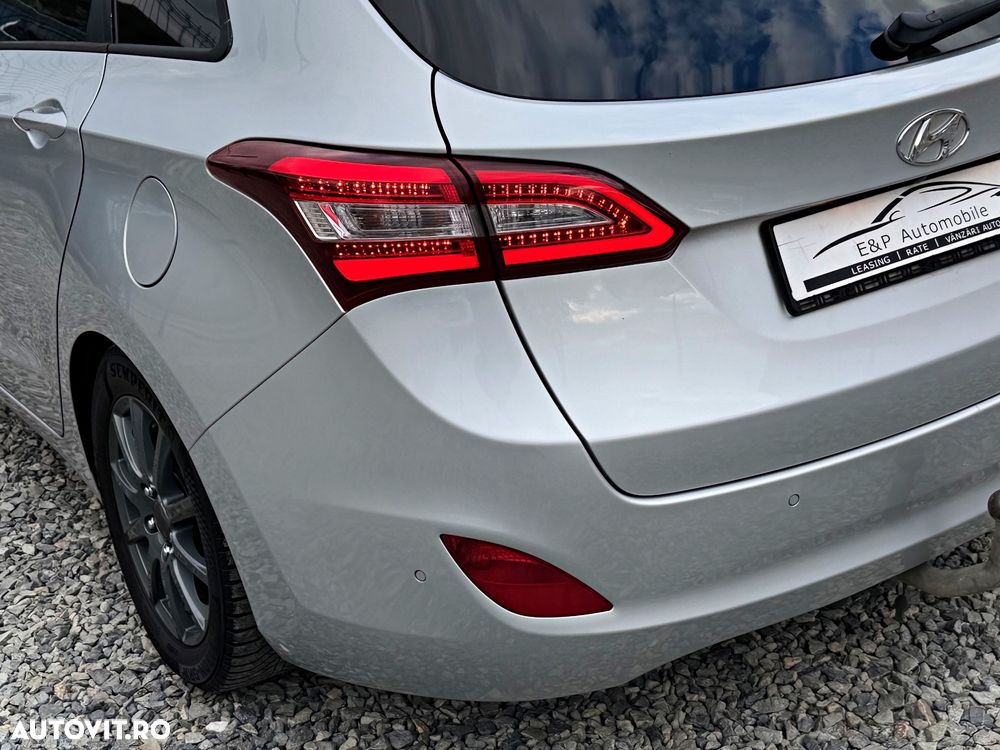 Hyundai i30 1.6 CRDI Style - 13