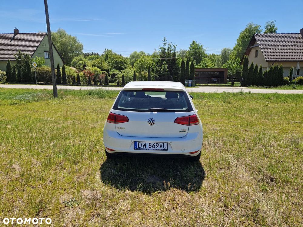 Volkswagen Golf 1.2 TSI BMT Trendline - 4