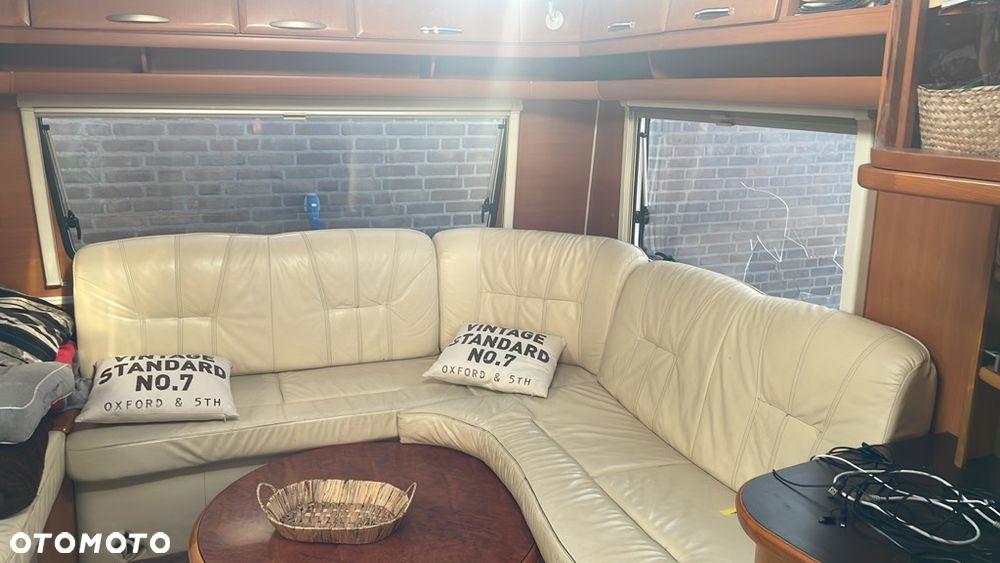 Fendt DIAMANT 650 Łazienka Alu Sypialnia 2 osie skóra - 8