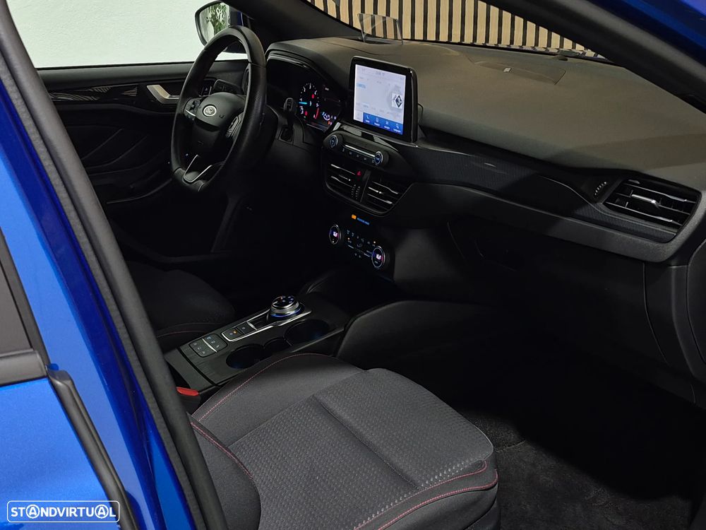 Ford Focus 1.5 TDCi ECOBlue ST-Line X Aut. - 35