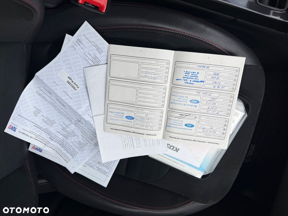 Ford Kuga 2.0 TDCi 4x4 ST-Line - 31