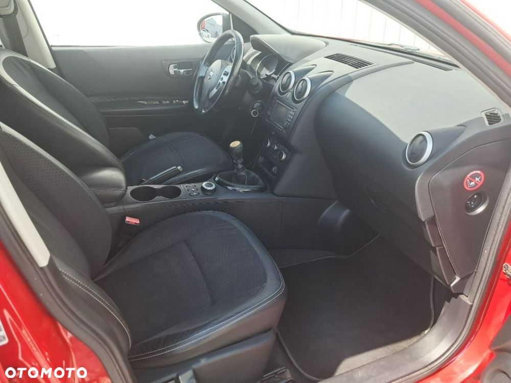 Nissan Qashqai+2 - 12