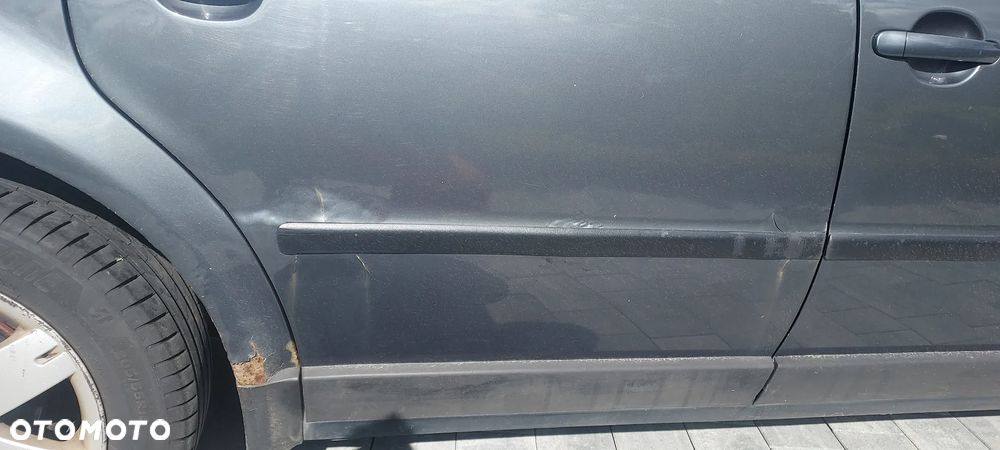 Volkswagen Passat 1.9 TDI 4Mot Highline - 12