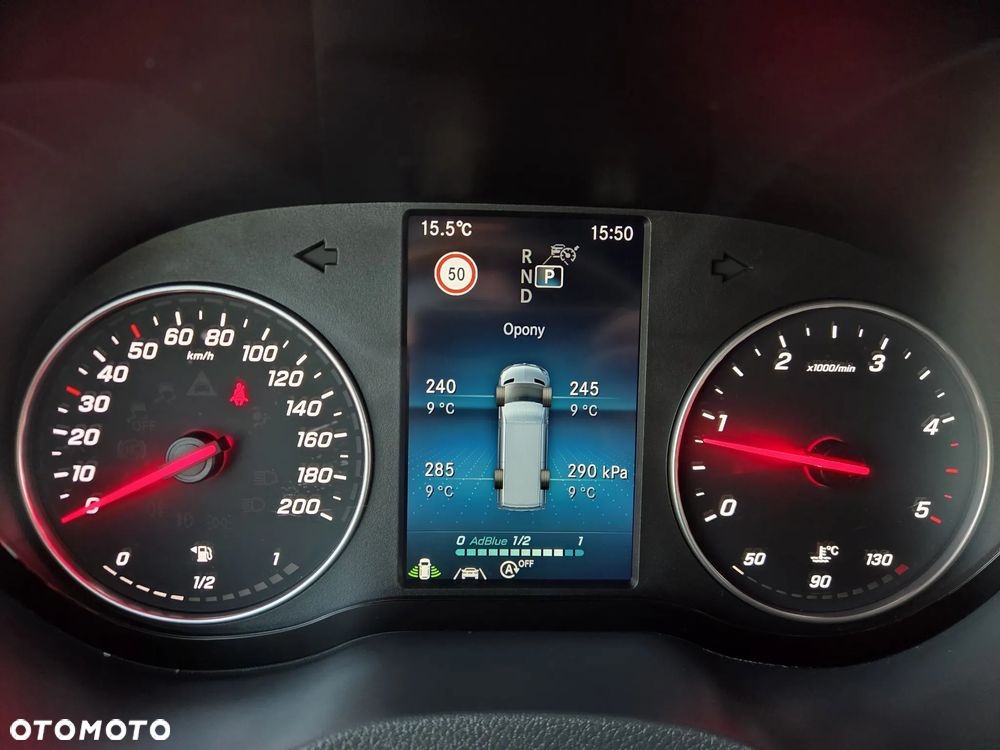 Mercedes-Benz Sprinter - 28