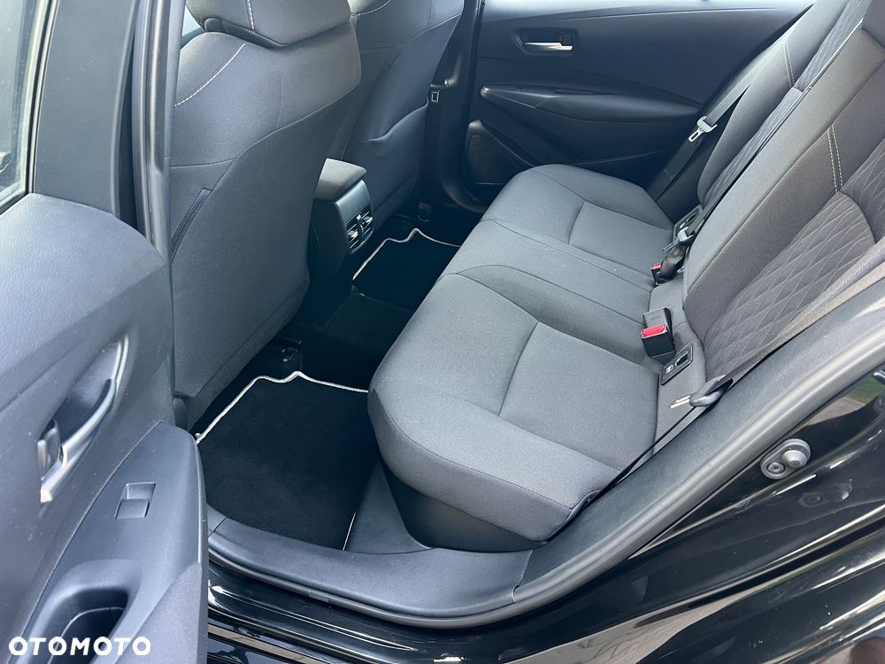 Toyota Corolla - 23