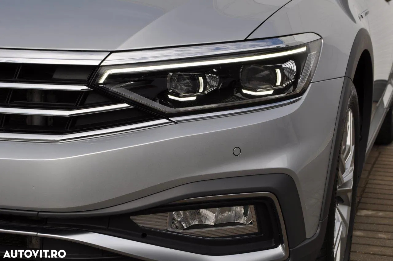 Volkswagen Passat Alltrack 2.0 TDI SCR 4Motion DSG - 12