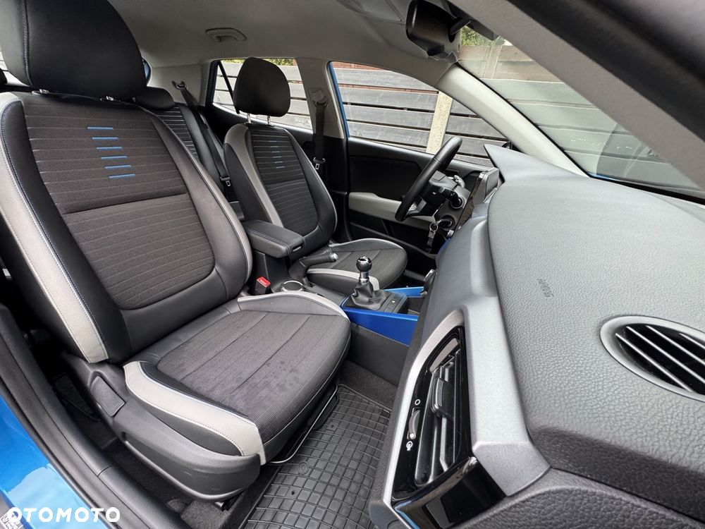 Kia Stonic 1.2 L - 30