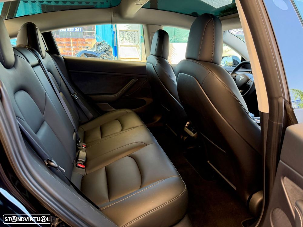 Tesla Model 3 Standard RWD - 17