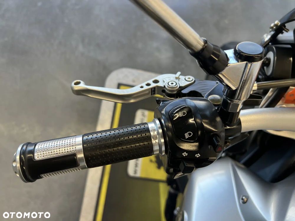 Yamaha FZ - 10