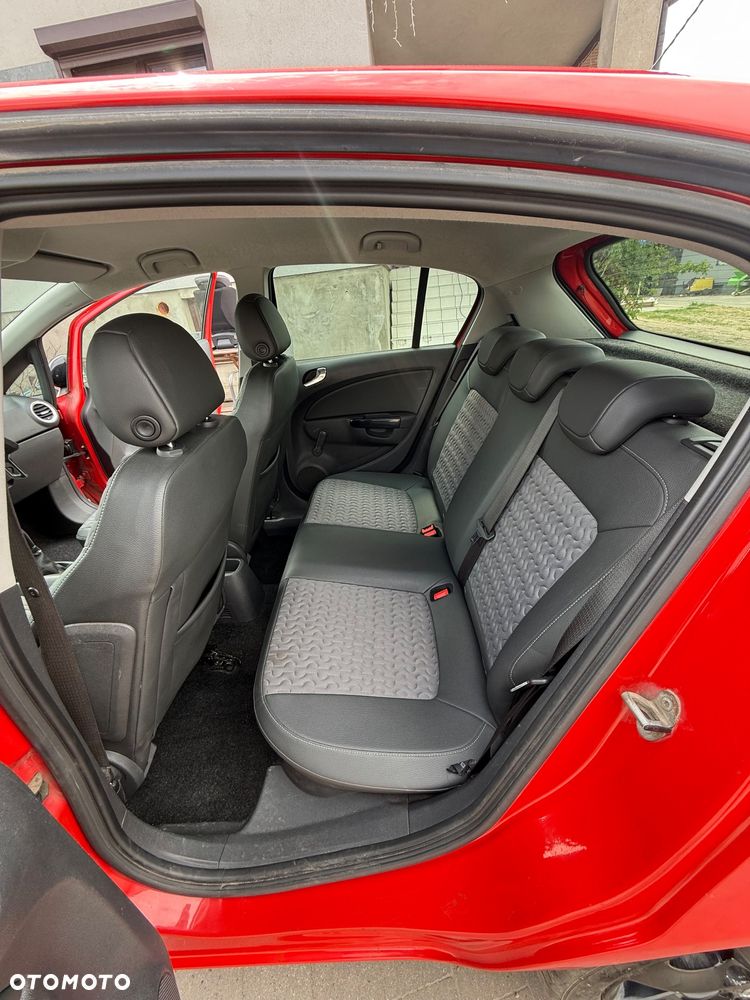 Opel Corsa 1.4 16V Innovation - 15