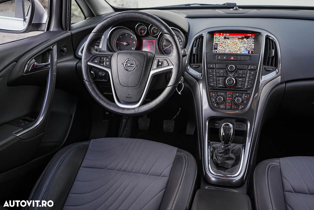 Opel Astra 1.7 CDTI DPF ecoFLEX Sports TourerStart/Stop Design Edition - 13