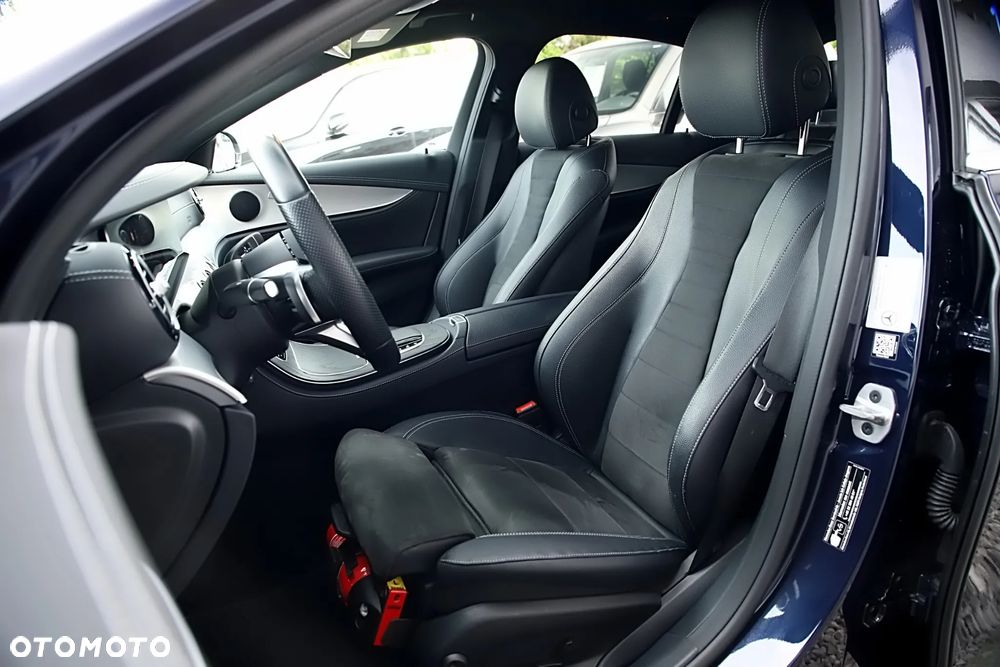 Mercedes-Benz Klasa E 220 d 4-Matic 9G-TRONIC - 19