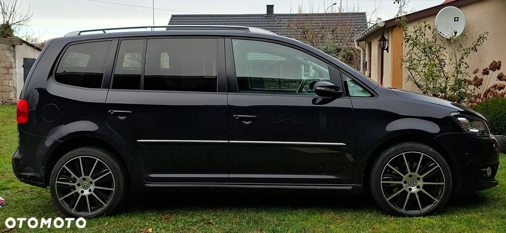 Volkswagen Touran 2.0 TDI DPF Highline - 1
