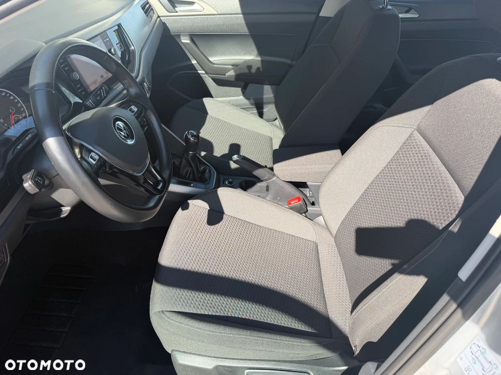 Volkswagen Polo - 18