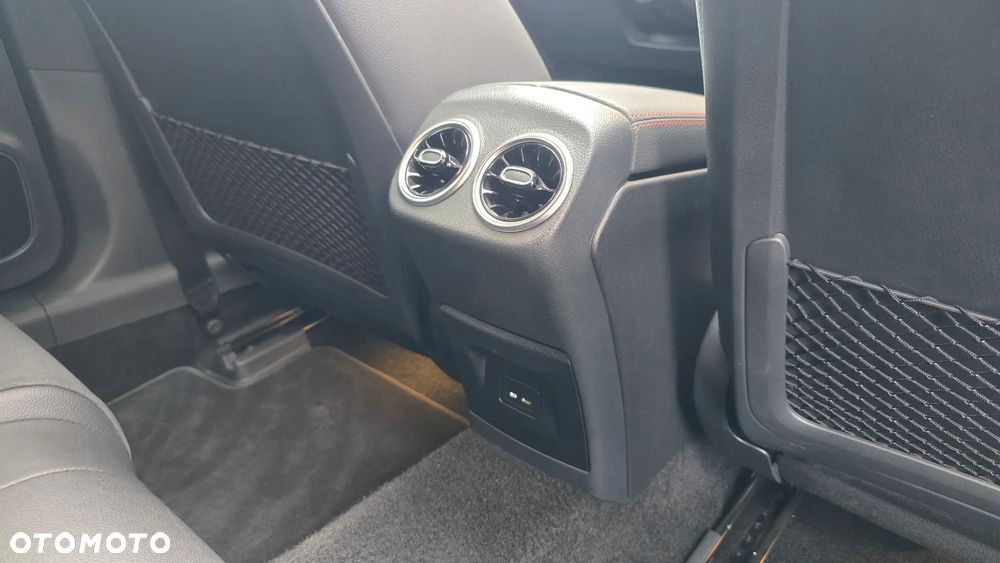 Mercedes-Benz CLA AMG 35 4-Matic 7G-DCT - 23