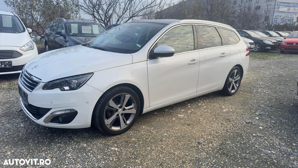 Peugeot 308 - 8