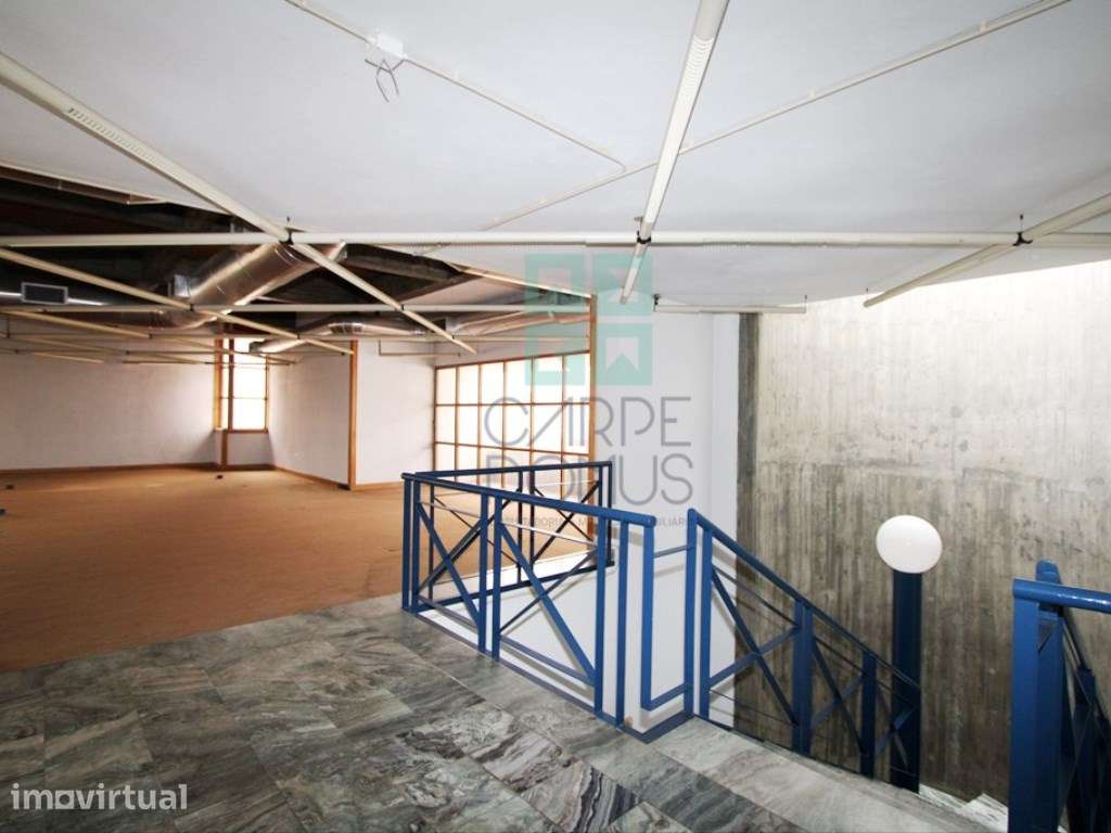 Prédio comercial e serviços, frente N2, em Alcáçovas, Évora - Grande imagem: 3/50