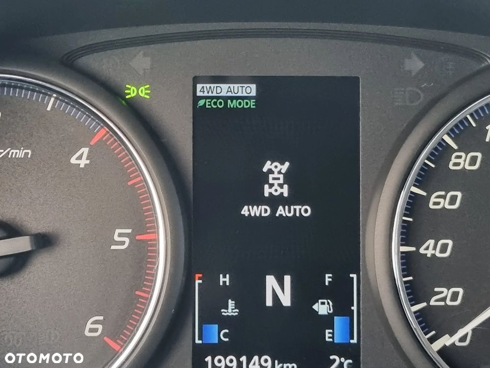 Mitsubishi Outlander 2.2 DID Intense + 4WD - 31