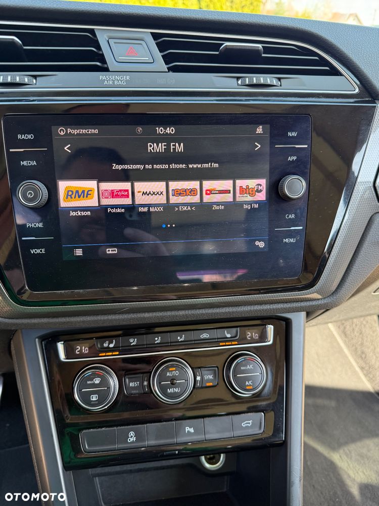 Volkswagen Touran 2.0 TDI SCR DSG Join - 28