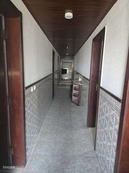 Aluguer de casa em ótimo estado e renovada - Grande imagem: 2/12