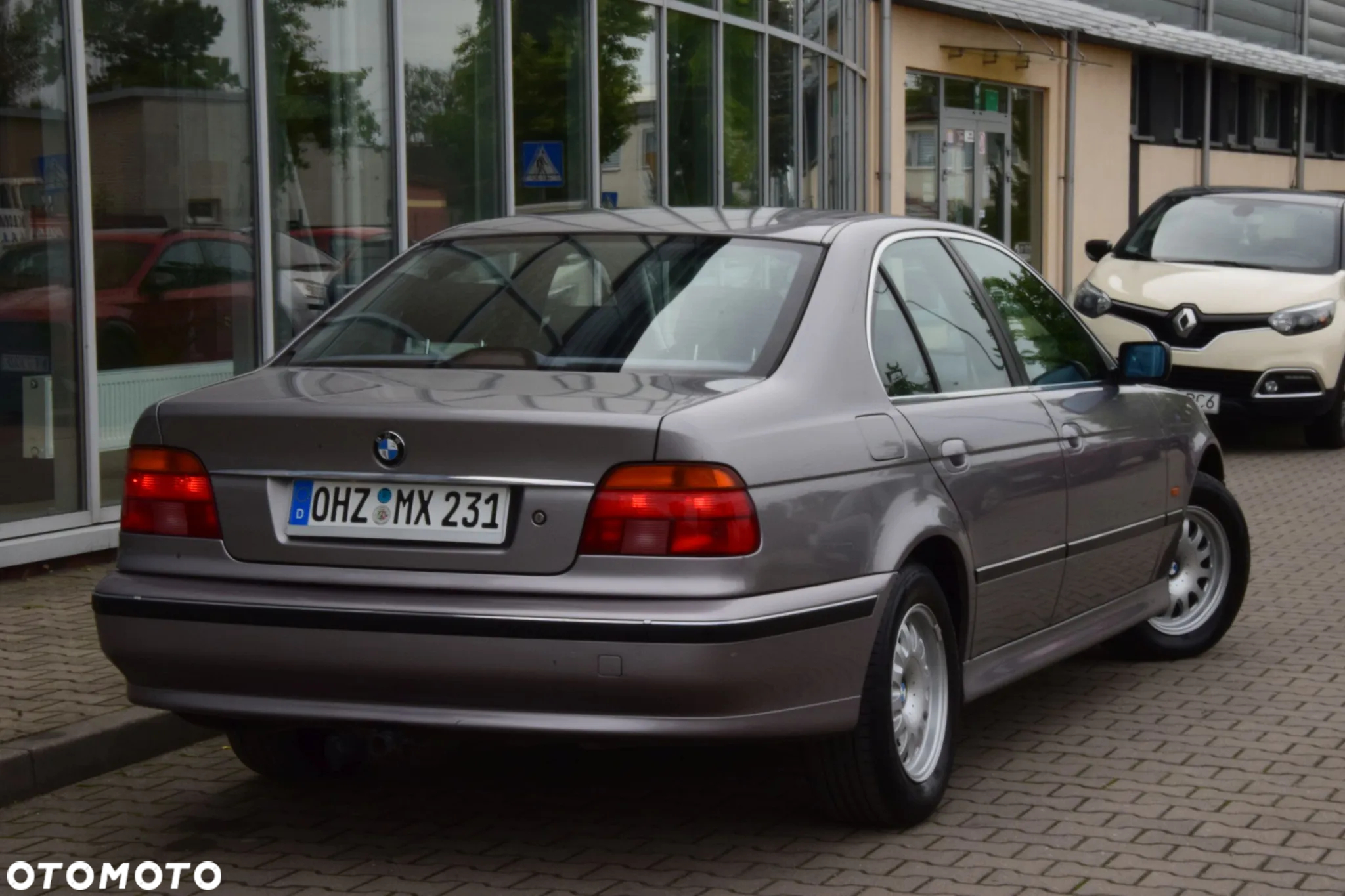 BMW Seria 5 523i - 9