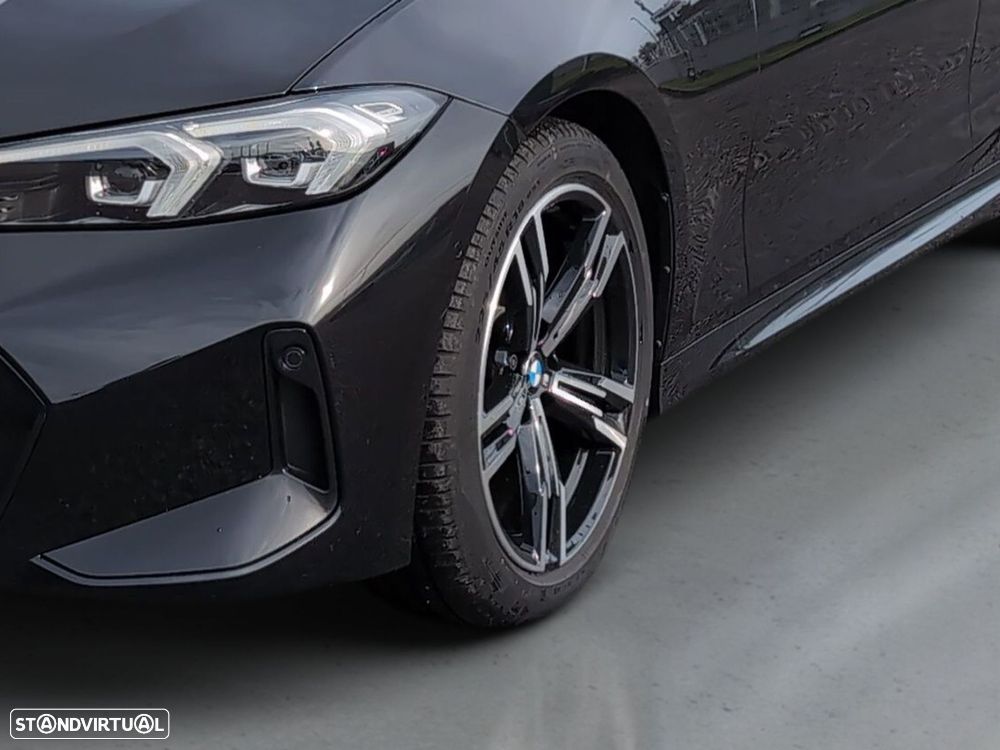 BMW 320 d Pack Desportivo M Auto - 4