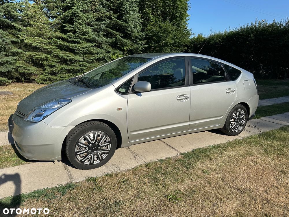Toyota Prius 1.5 VVT-i Prestige - 2