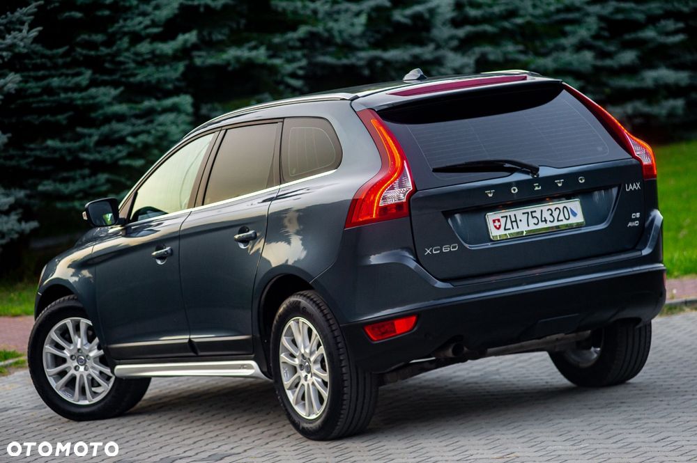Volvo XC 60 D5 AWD Momentum - 16