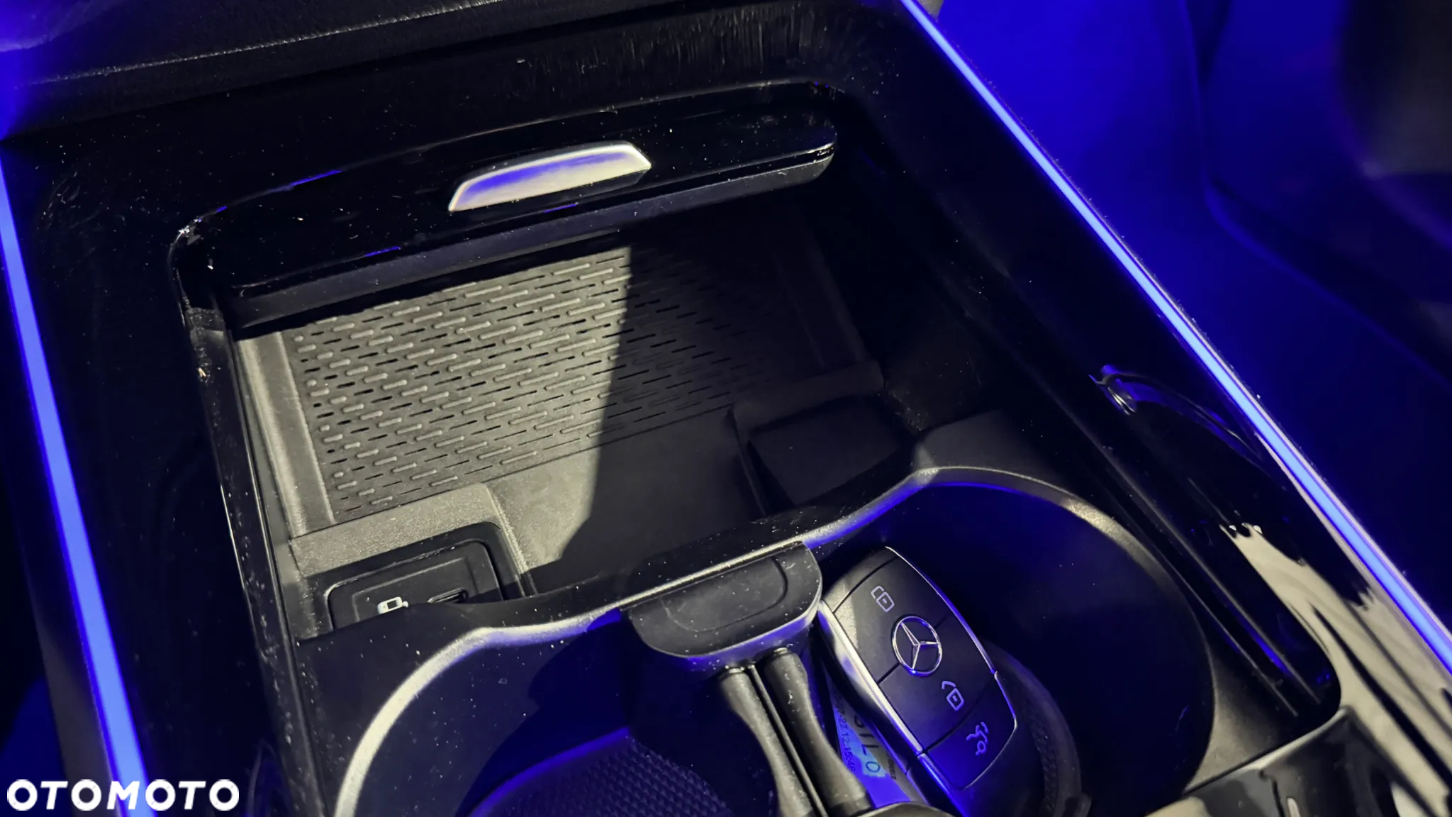 Mercedes-Benz EQB 250 66.5kWh Electric Art - 23