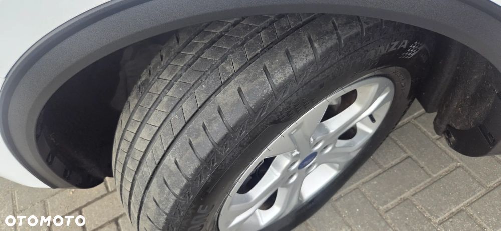 Ford Kuga 1.5 EcoBlue TITANIUM - 24