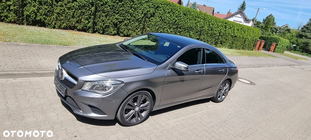 Mercedes-Benz CLA 250 4Matic 7G-DCT UrbanStyle Edition - 2