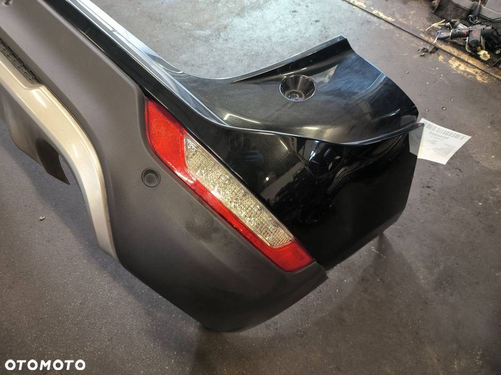 ZDERZAK TYŁ LINCOLN MKC - 11